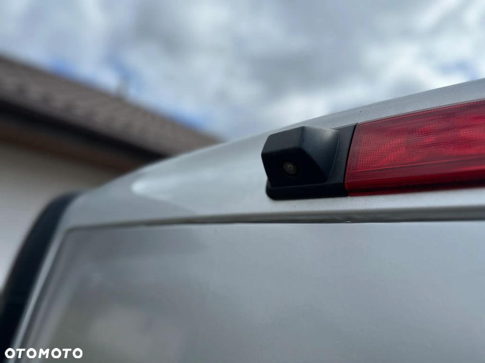 Opel VIVARO L2H1 / - 12