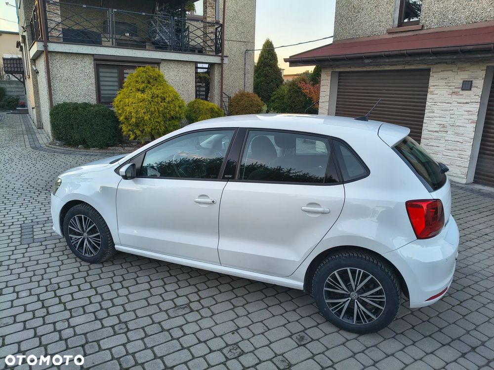 Volkswagen Polo 1.2 TSI Blue Motion Technology DSG Allstar - 8