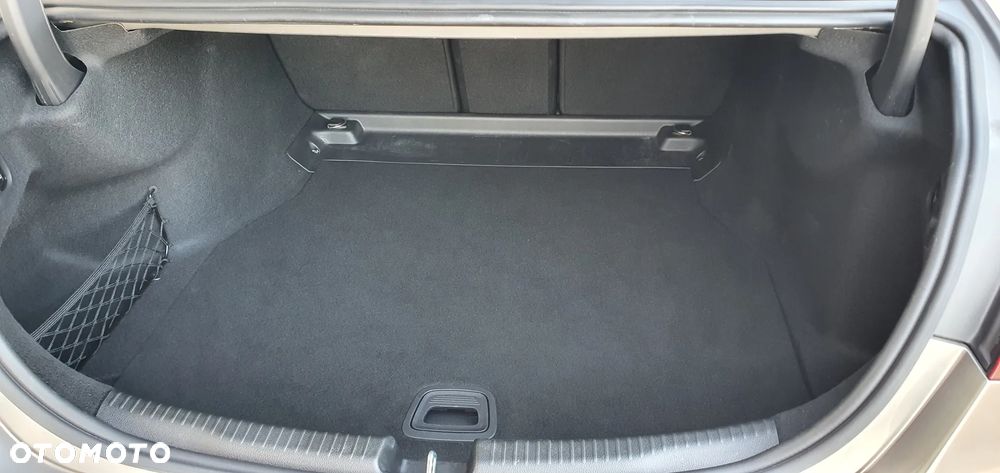 Mercedes-Benz Klasa C 200 mHEV 4-Matic AMG - 25