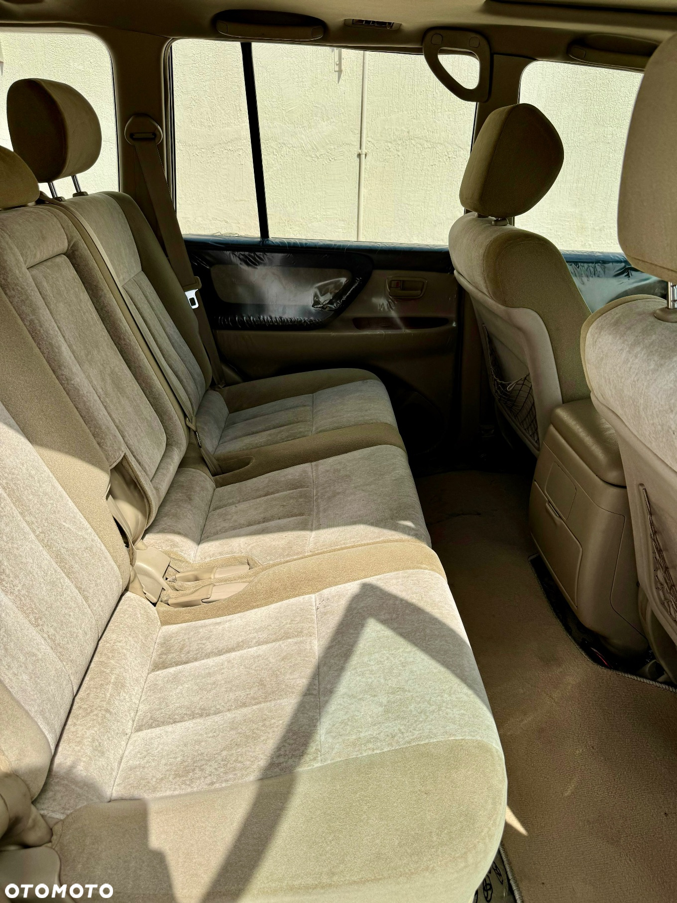 Toyota Land Cruiser - 40