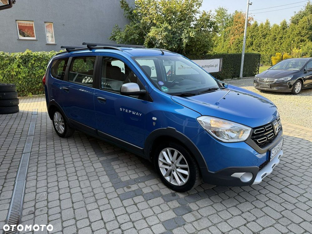 Dacia Lodgy 1.6 SCe Stepway S&S - 4