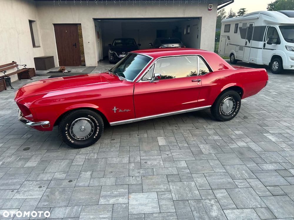 Ford Mustang - 10