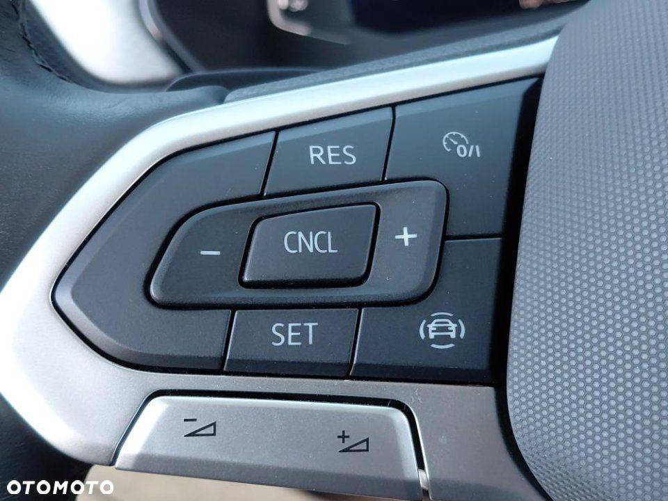 Volkswagen T-Cross - 18