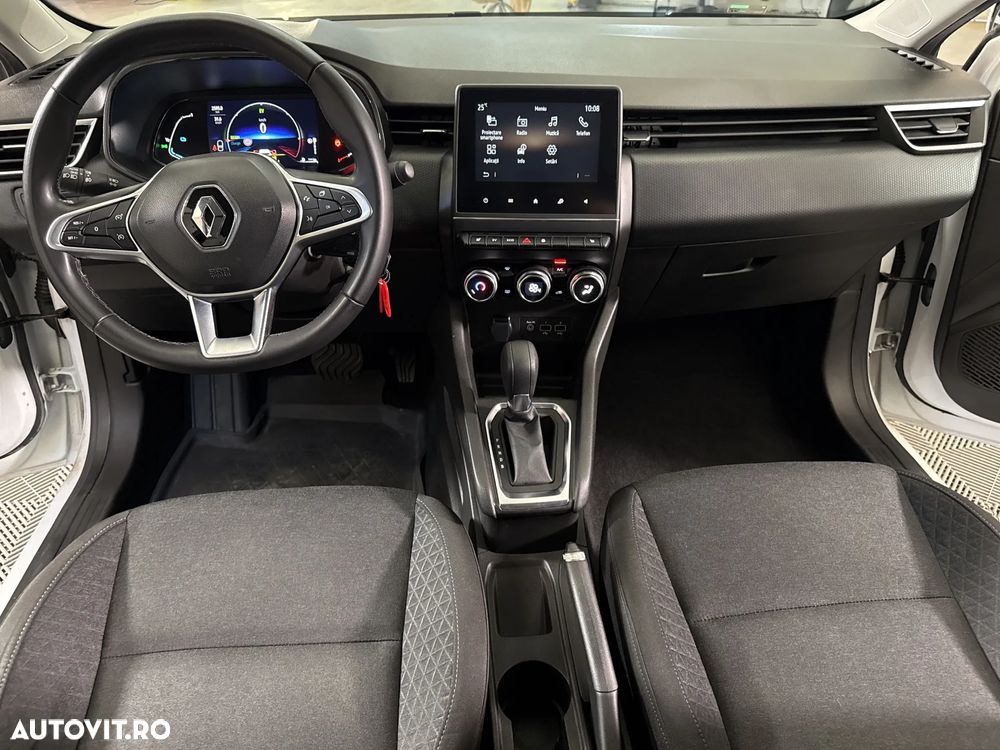 Renault Clio - 10