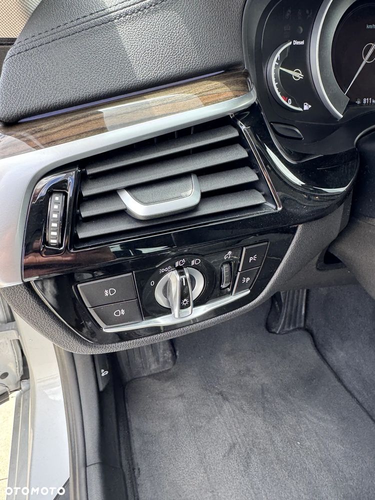 BMW Seria 5 520d Luxury Line - 20