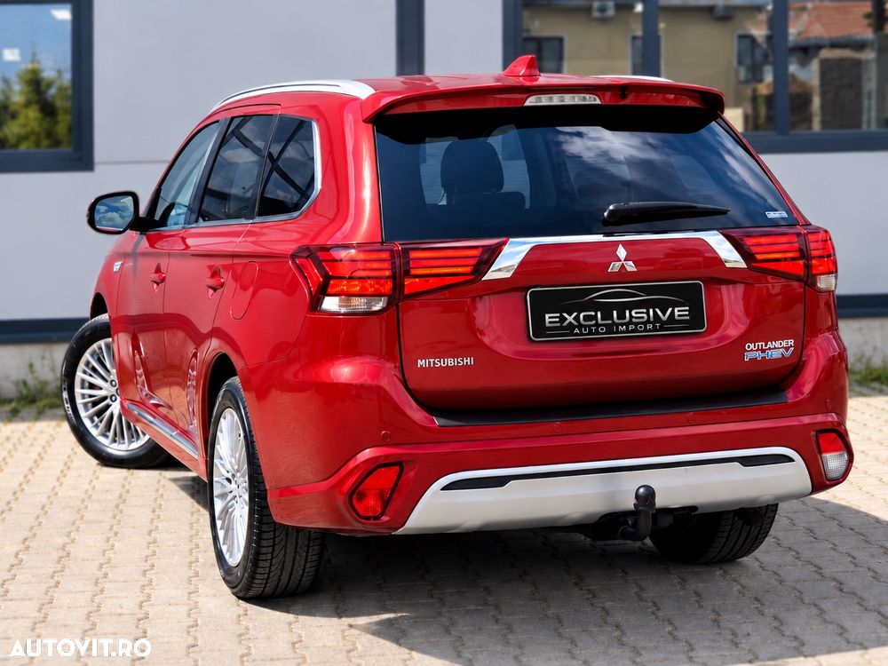 Mitsubishi Outlander 2.4 4WD Diamant+ - 6