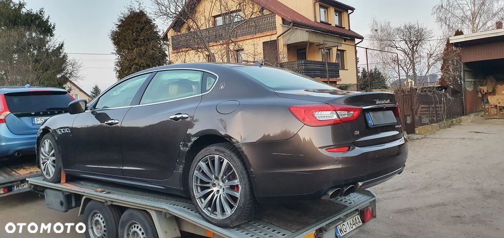 Maserati Quattroporte - 5