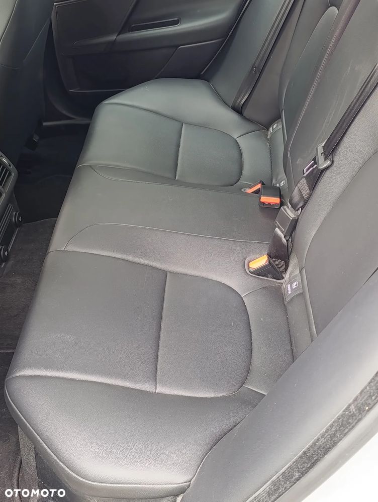 Jaguar XE 2.0 T Prestige - 20