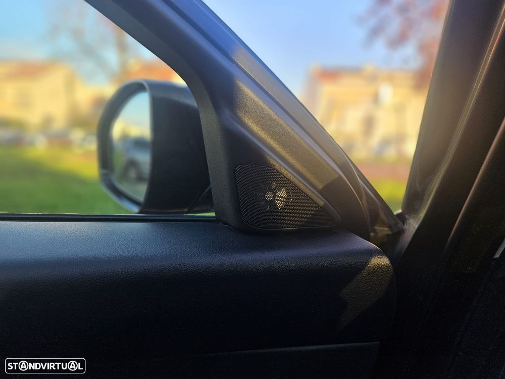 Jaguar E-Pace 2.0 i4D S - 18