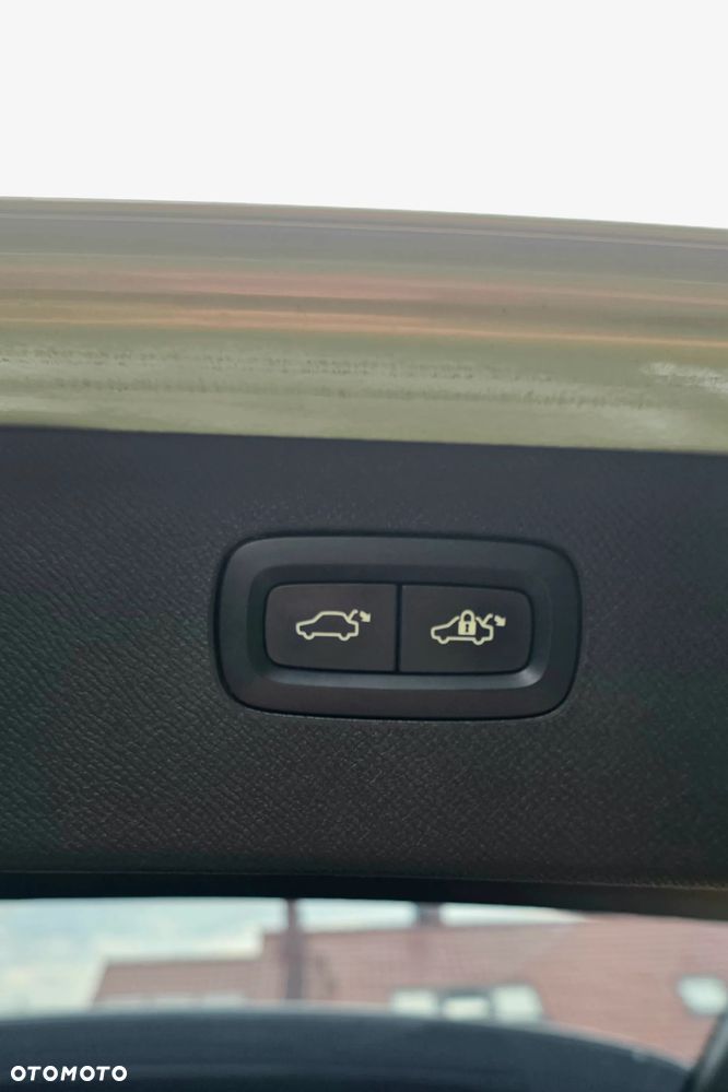 Volvo XC 90 - 10