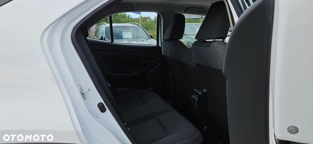 Toyota Yaris Cross Hybrid 1.5 Comfort - 13