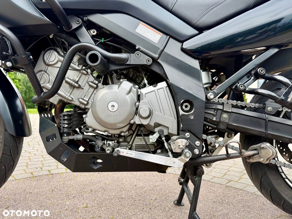 Suzuki DL - 6