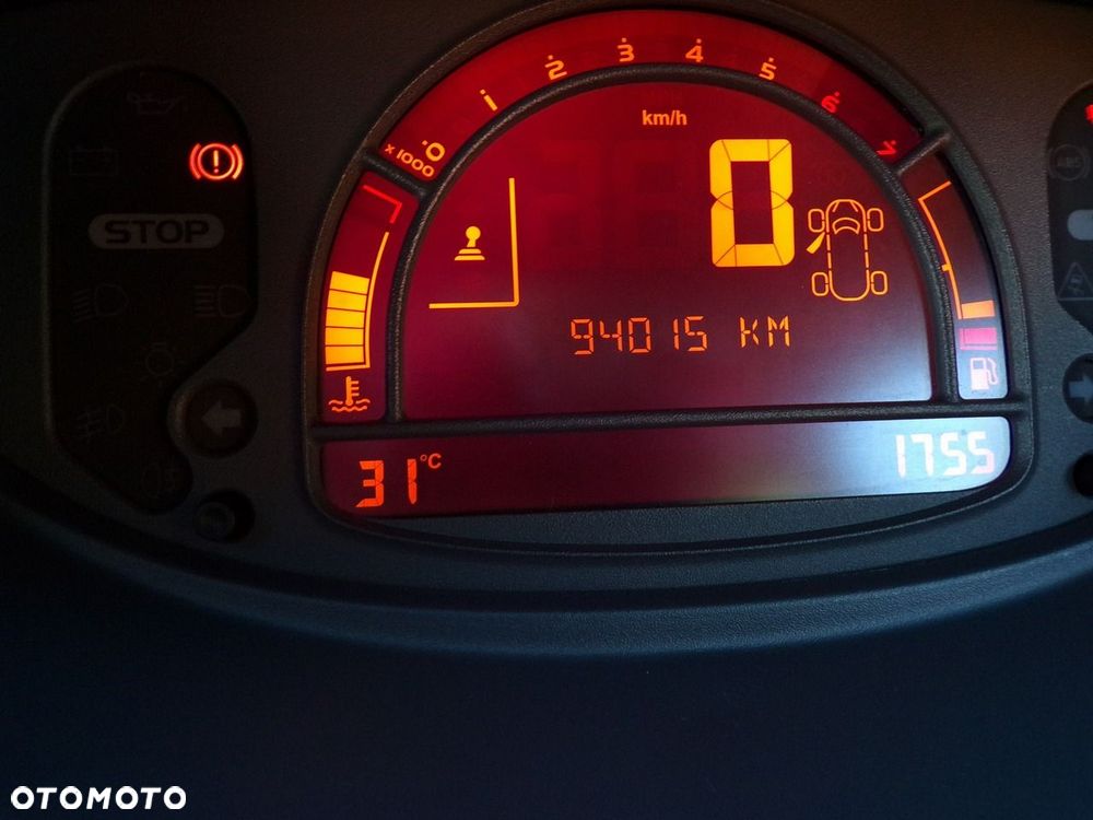 Renault Modus - 25