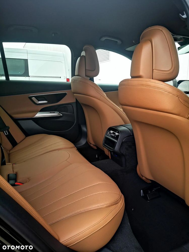 Mercedes-Benz Klasa E 200 d 9G-TRONIC AVANTGARDE NIGHT Edition - 19