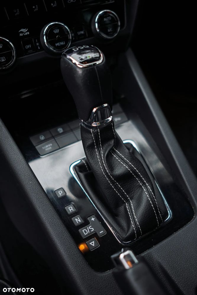 Skoda Octavia 2.0 TSI RS Challenge 245 DSG - 14