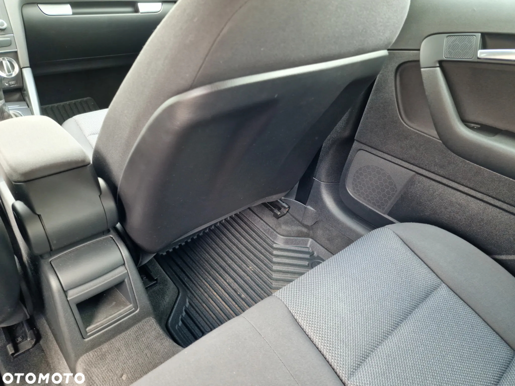 Audi A3 1.6 Ambiente - 29