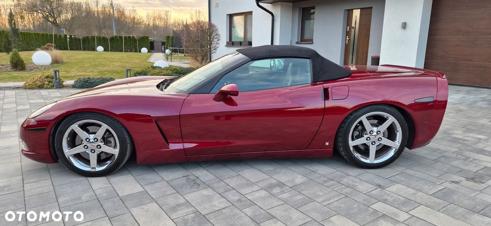 Chevrolet Corvette - 15