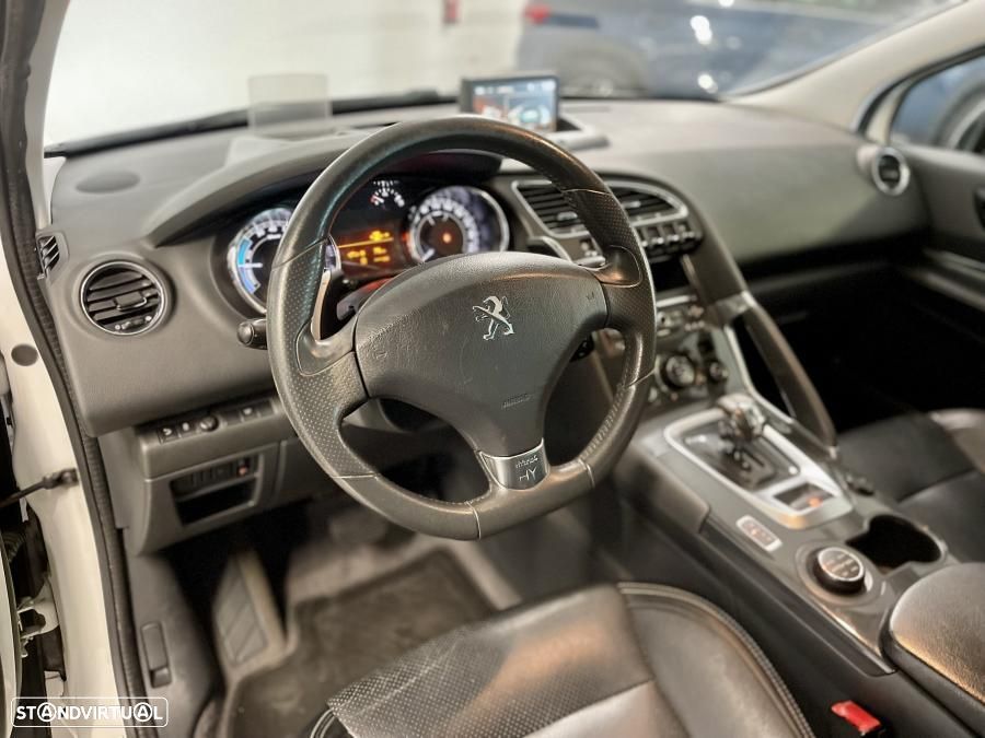 Peugeot 3008 2.0 HDi Hybrid4 - 7