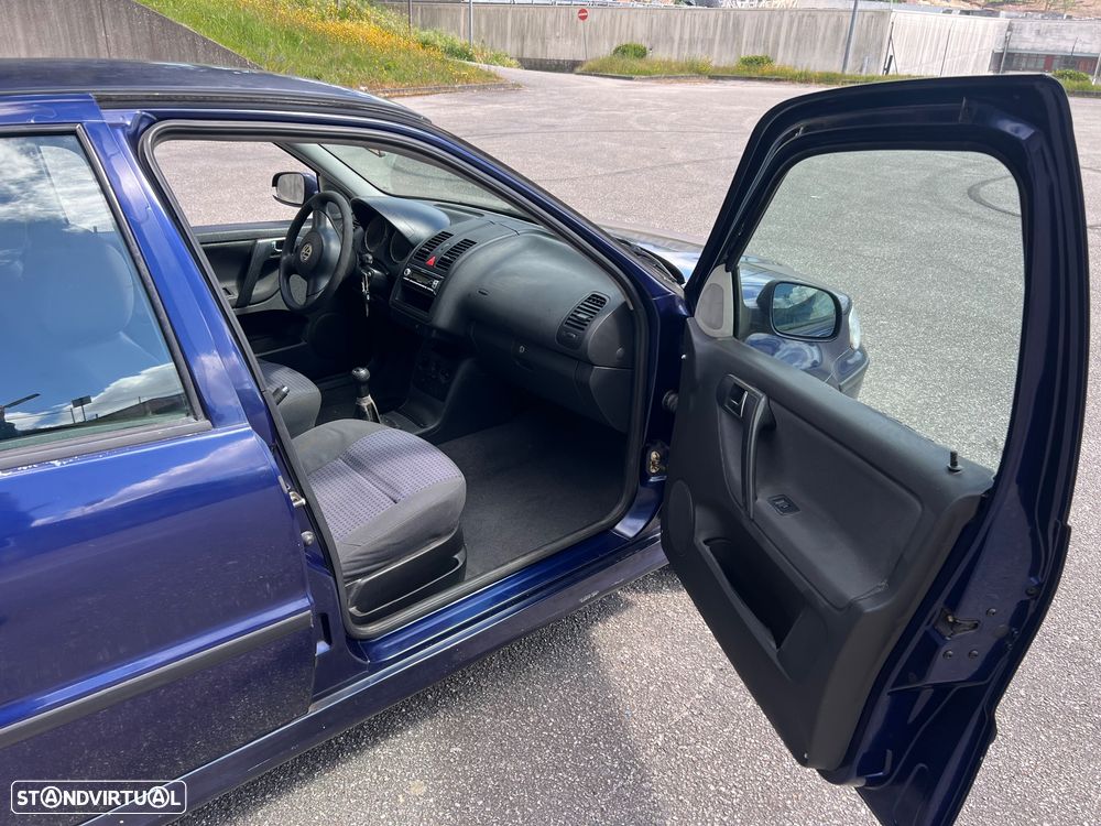 VW Polo 1.0 Conceptline - 16