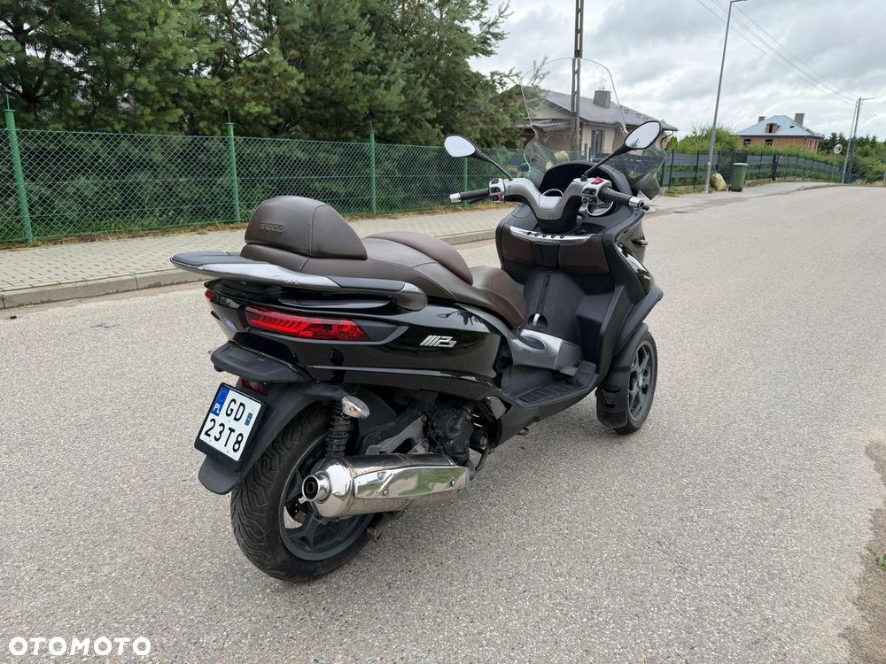 Piaggio MP-3 - 4