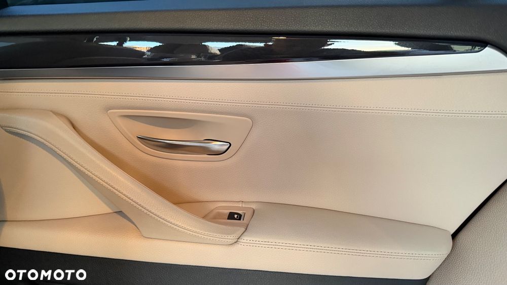 BMW Seria 5 - 21
