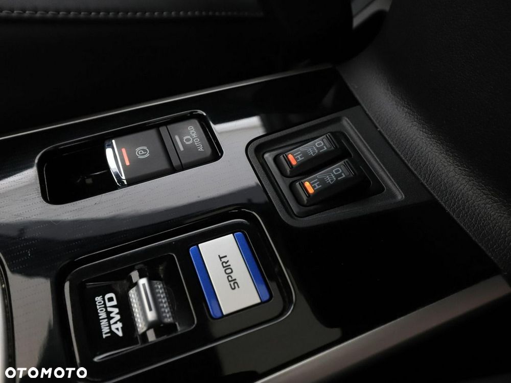 Mitsubishi Outlander 2.4 4WD Top - 29