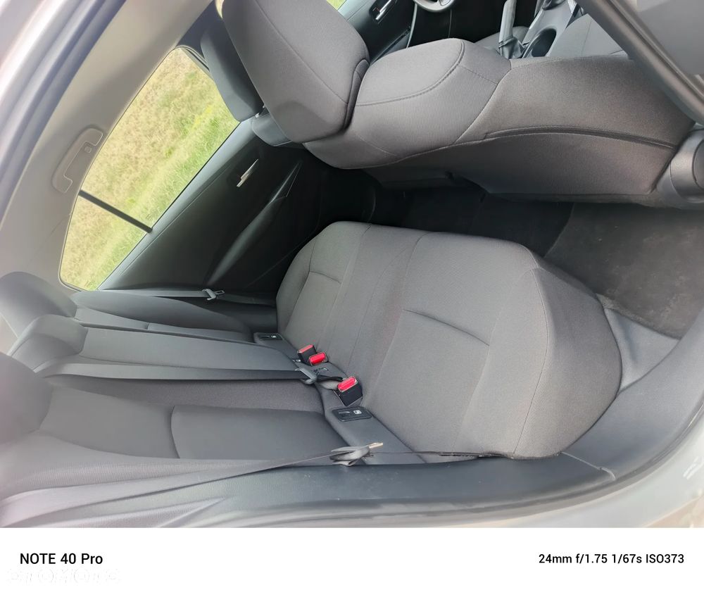 Toyota Corolla 1.6 Active - 27