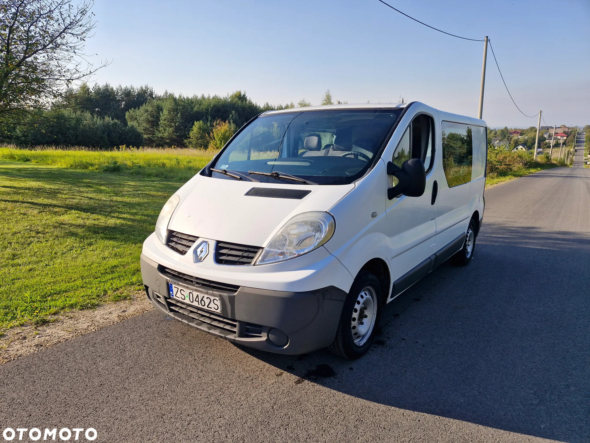 Renault TRAFIC - 2