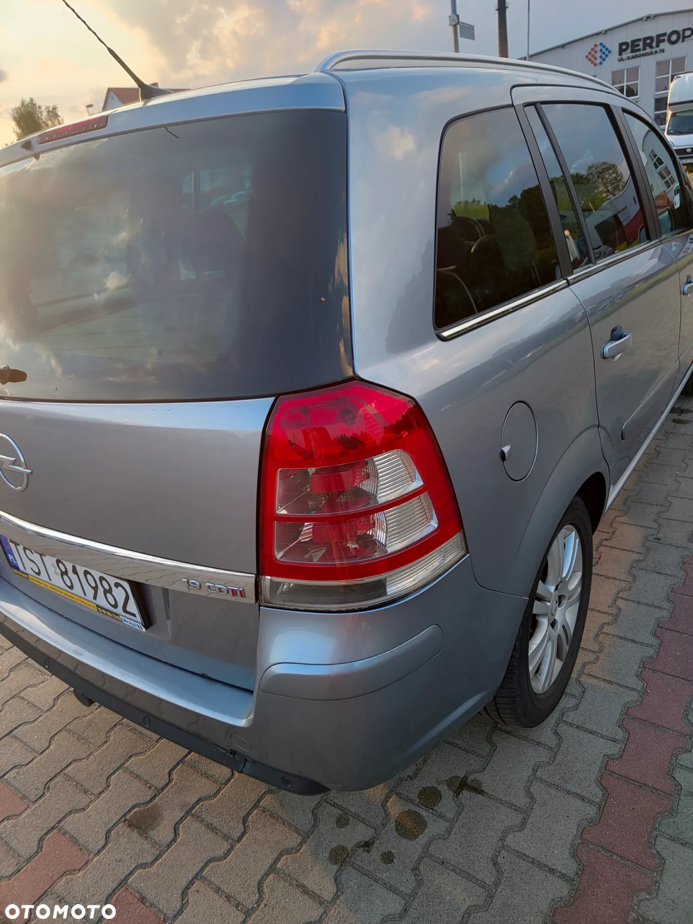 Opel Zafira 1.9 CDTI Cosmo - 4
