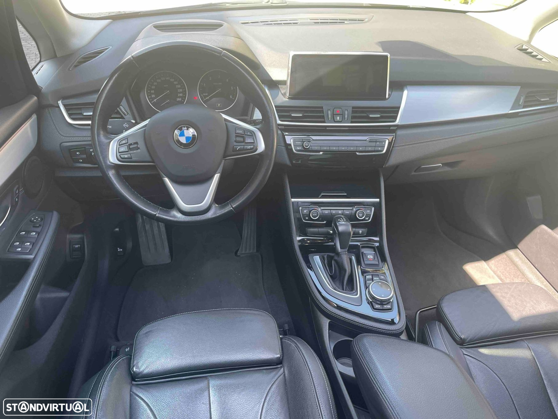 BMW 218 Active Tourer d Line Luxury Auto - 32