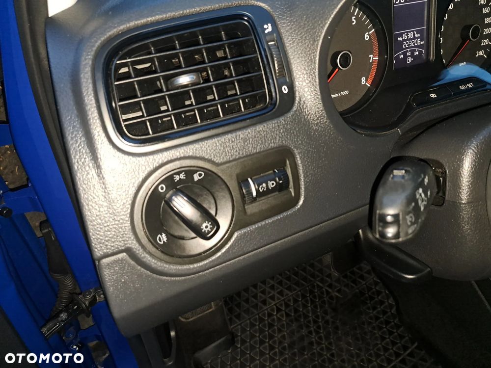 Volkswagen Polo - 18