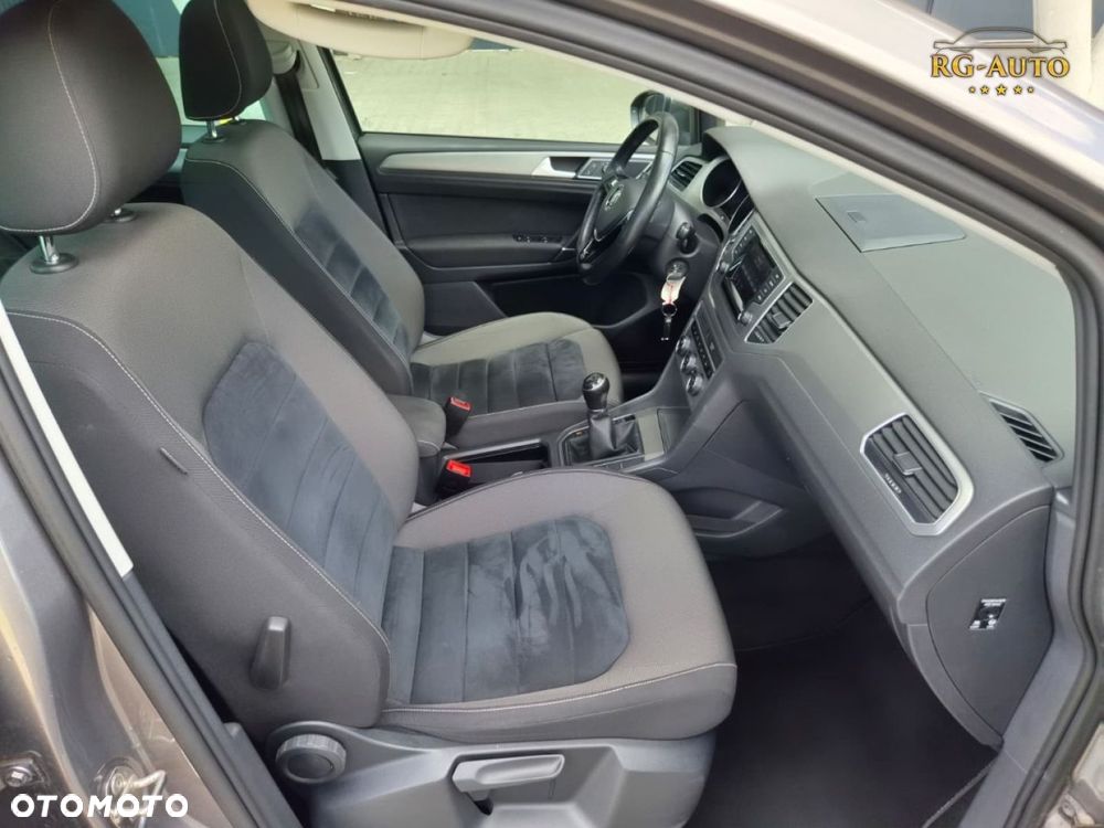 Volkswagen Golf Sportsvan - 31