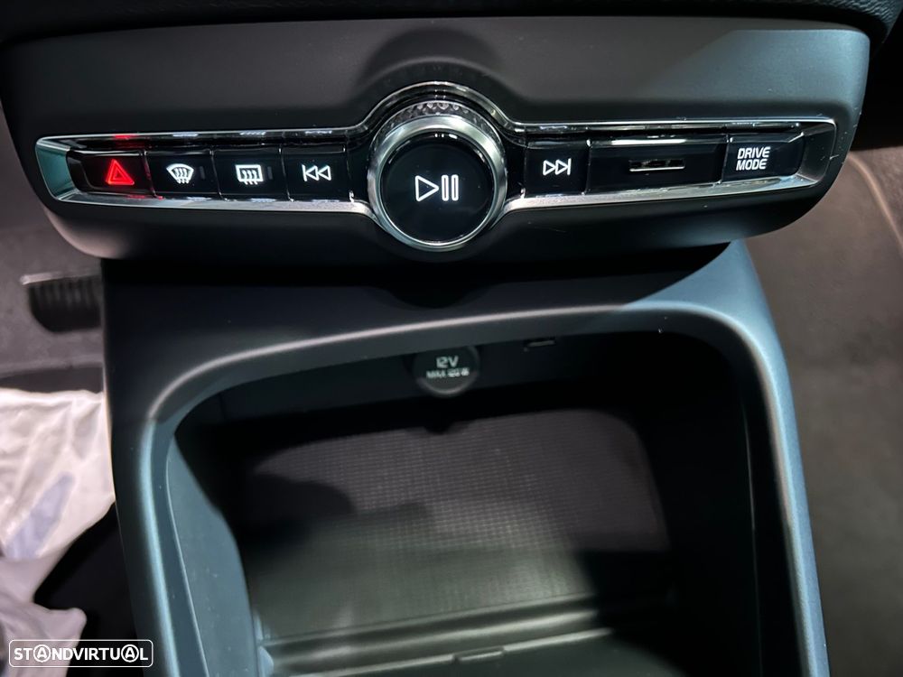 Volvo XC 40 1.5 T5 PHEV Inscription - 29