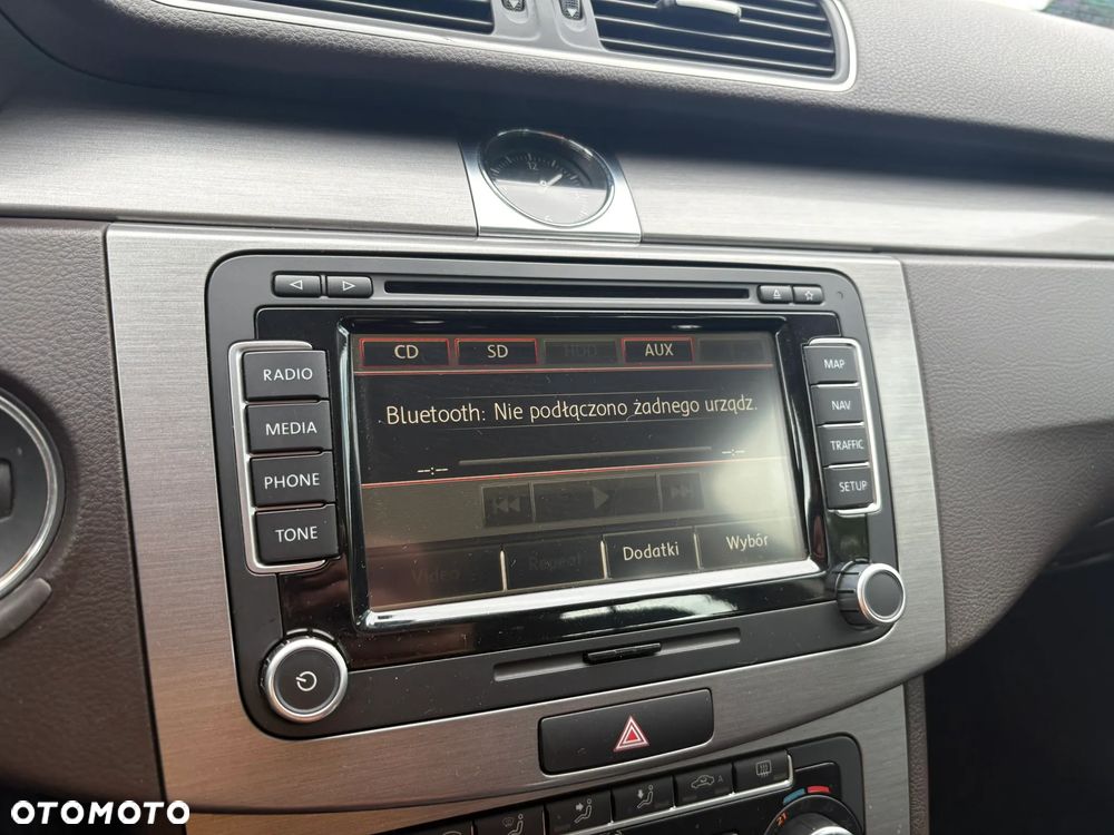 Volkswagen Passat 2.0 TDI DPF Comfortline DSG - 19