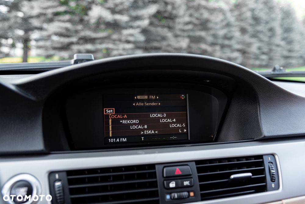 BMW Seria 3 325i - 29