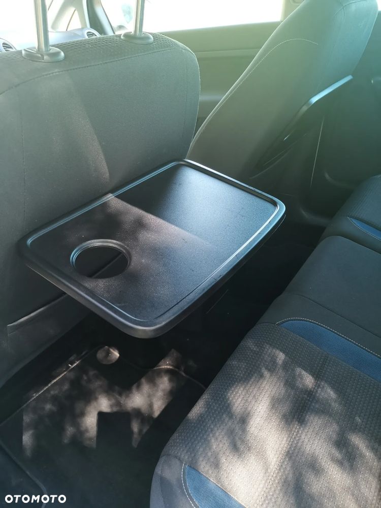 Volkswagen Golf Plus - 21