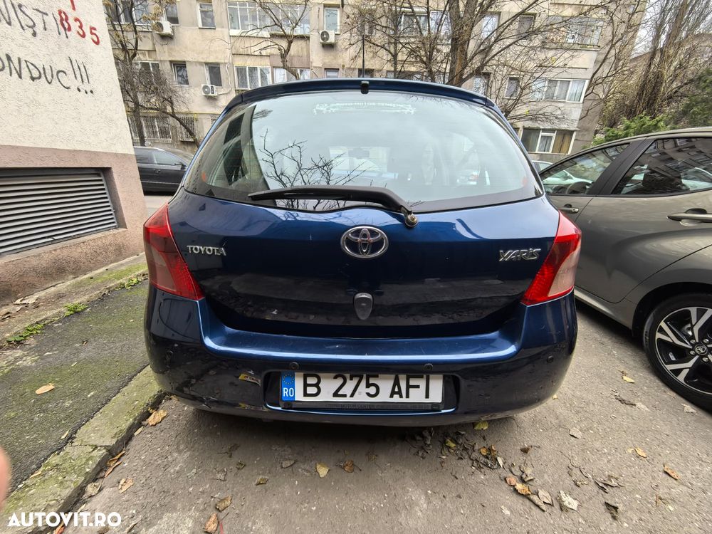Toyota Yaris 1.3 Aut Sol - 8