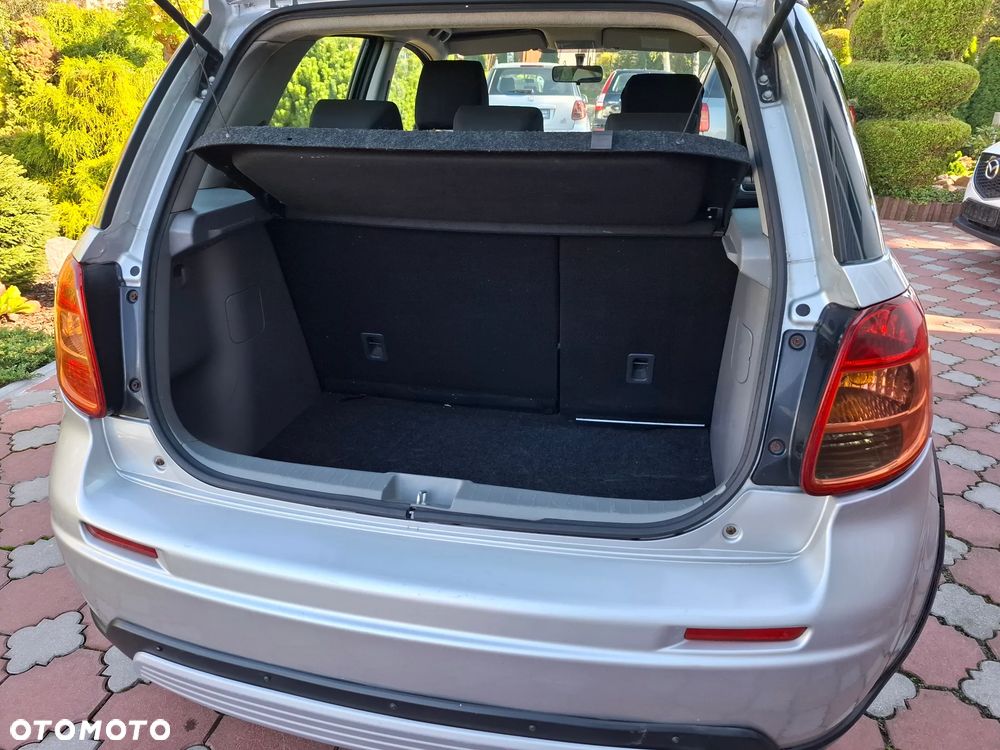 Suzuki SX4 1.6 VVT 4x4 Comfort - 17