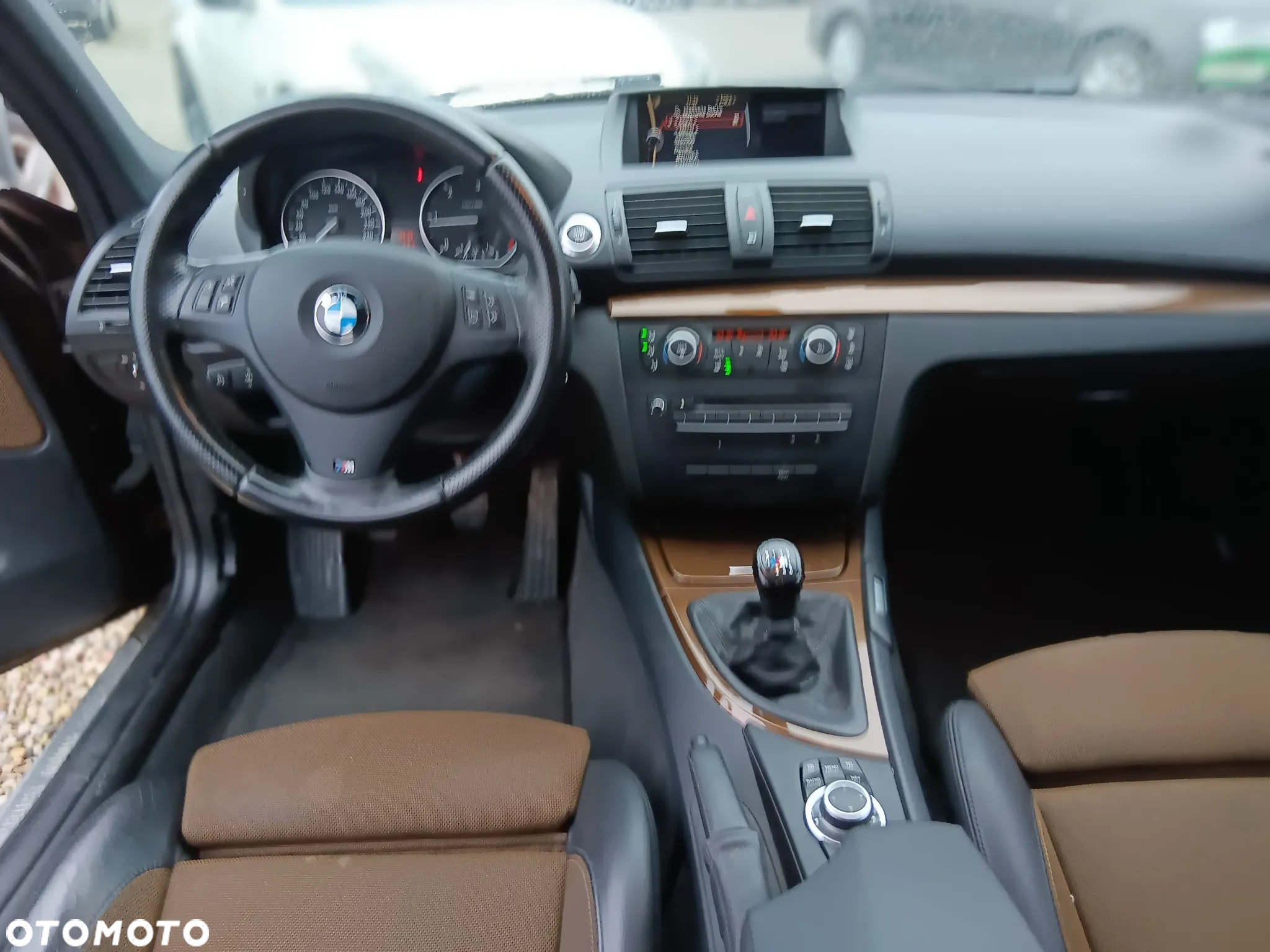 BMW Seria 1 123d - 12