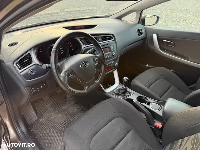Kia Ceed Cee'd 1.4 GSL Best - 11
