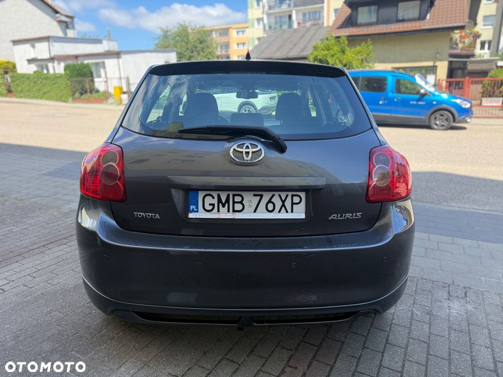 Toyota Auris 1.4 D-4D Premium - 5