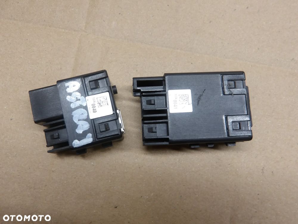 OPEL ASTRA IV J 1.3CDTI KOMBI CZYTNIK KART SD 13360041 - 1