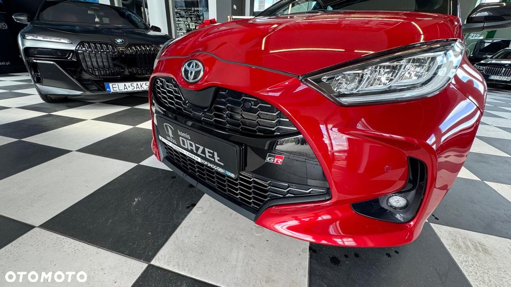 Toyota Yaris Hybrid 1.5 GR Sport - 19