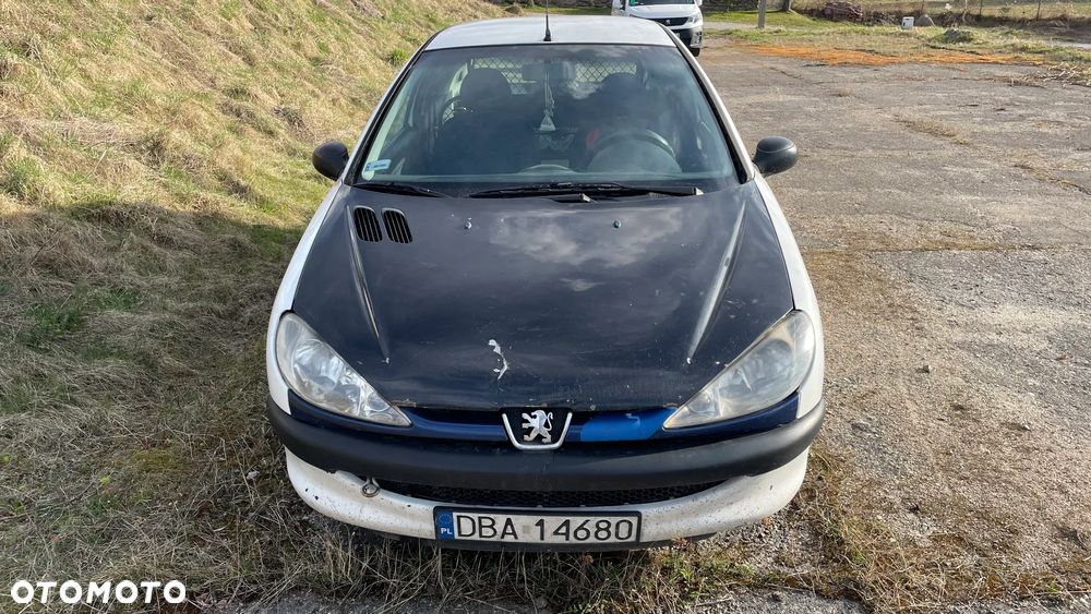 Peugeot 206 - 1