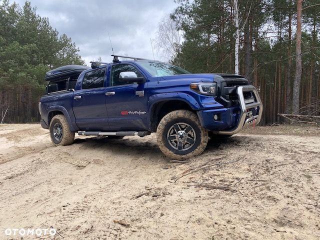 Toyota Tundra - 25