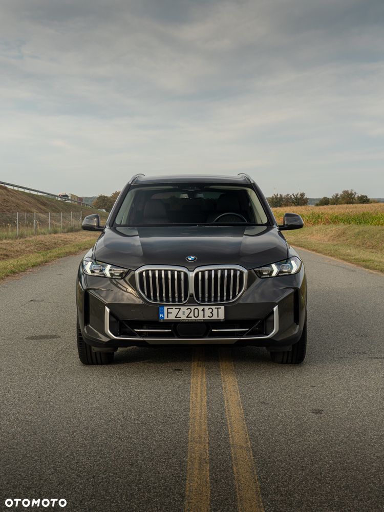 BMW X5 2023 photo 2