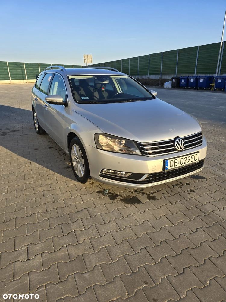 Volkswagen Passat 1.6 TDI Comfortline - 2
