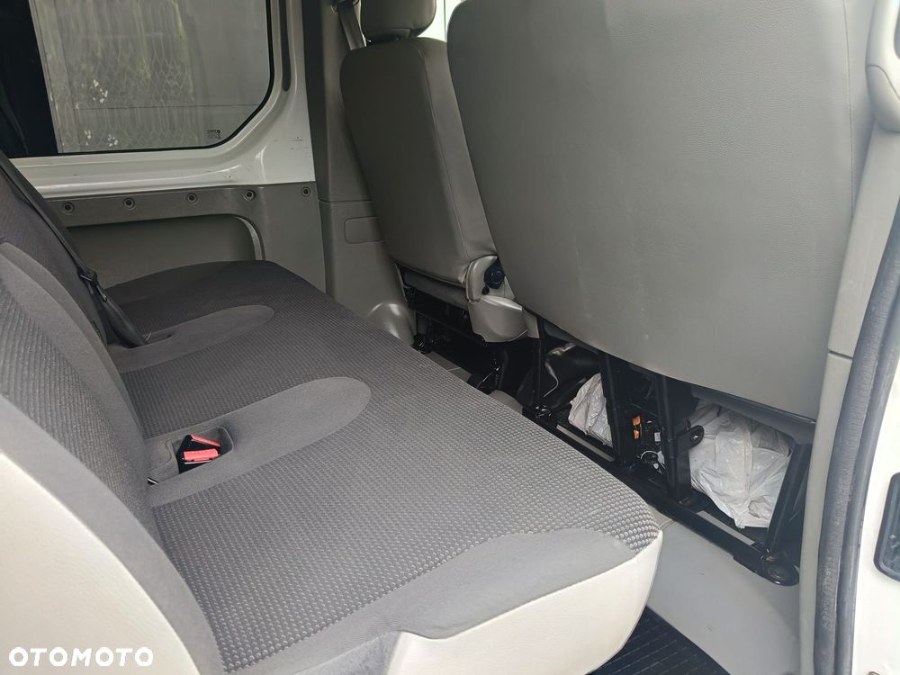 Opel Vivaro - 40