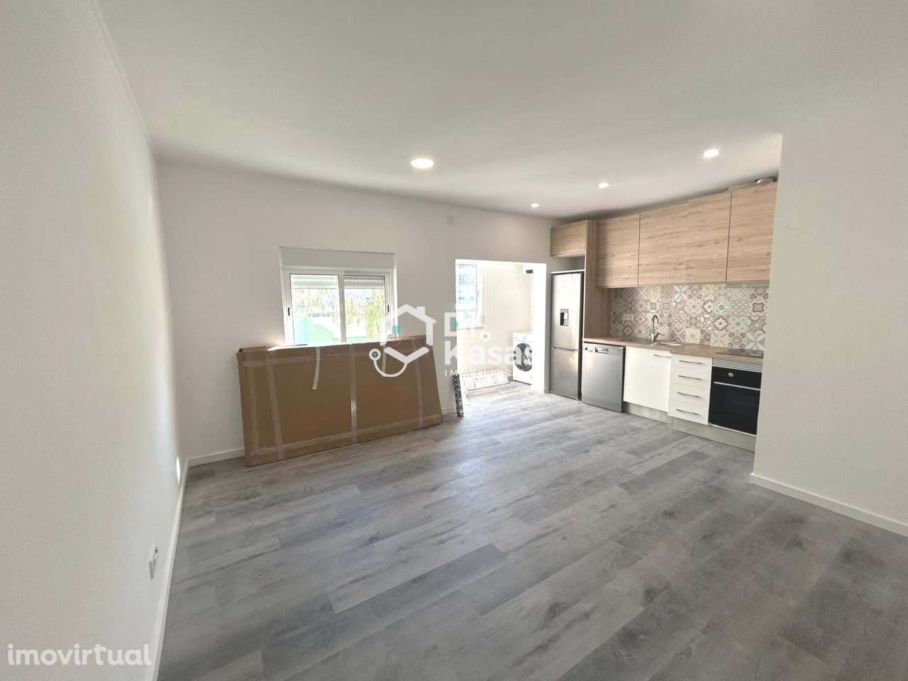 Apartamento T2 Renovado na Baixa da Banheira - Grande imagem: 2/29