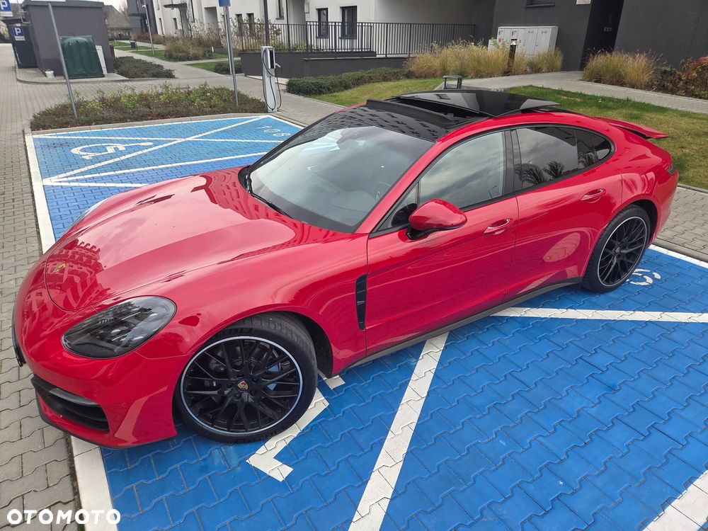 Porsche Panamera 4 - 24